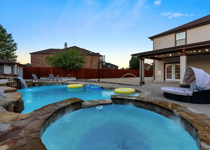 Large Groups' Luxury House - Pool - Sleep 22 *