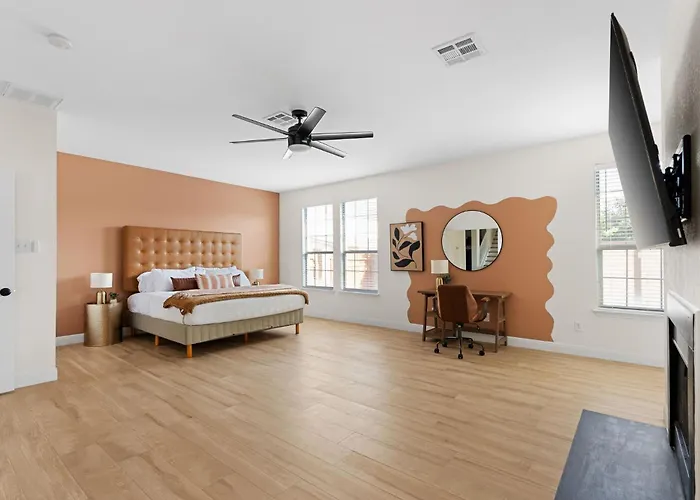Large Groups' Luxury House - Pool - Sleep 22